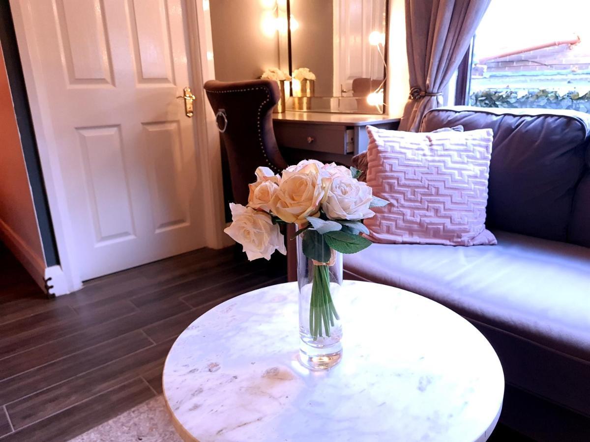Belfast Cosy Cabin Bagian luar foto